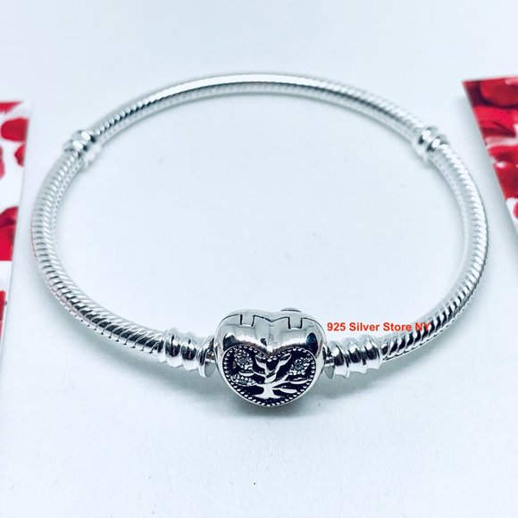 Authentic Pandora Moments Family TREE HEART CLASP Bracelet - Picture 2 of 7
